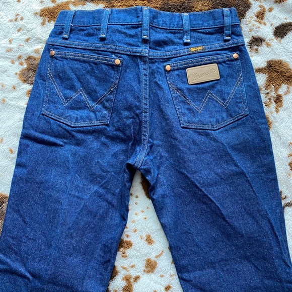5/$25 Men’s Wrangler Cowboy Cut Jeans - Picture 3 of 5